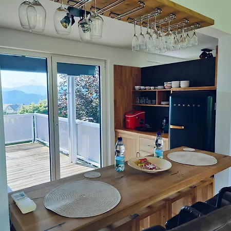 Penthouse Am Golfplatz, Naehe Redbull Ring * Trofaiach