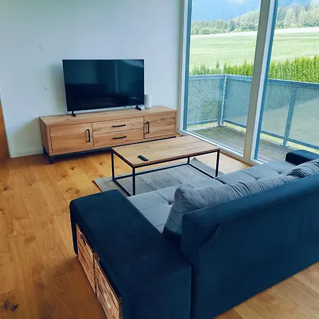 Penthouse Am Golfplatz, Naehe Redbull Ring * Trofaiach