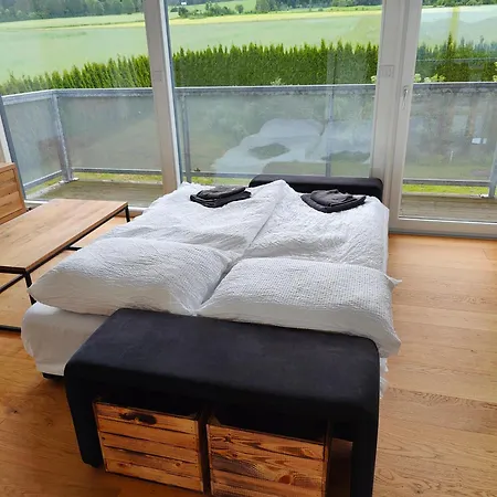Apartment Penthouse Am Golfplatz, Naehe Redbull Ring