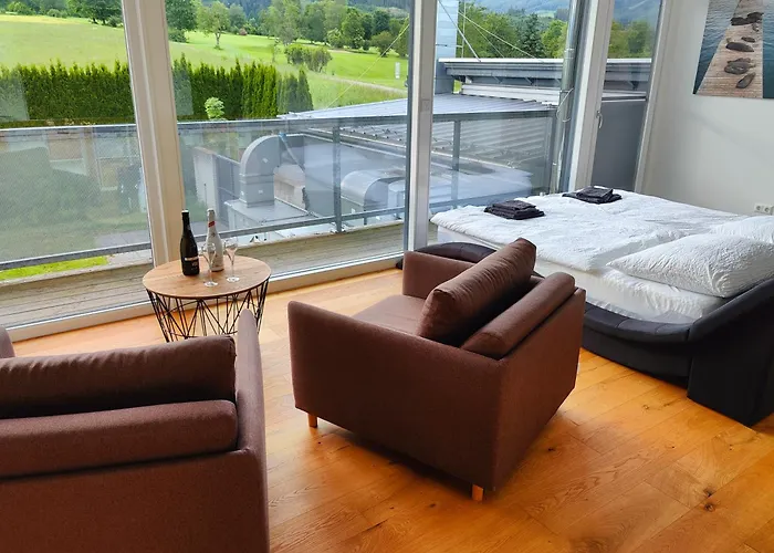 Penthouse Am Golfplatz, Naehe Redbull Ring * Trofaiach